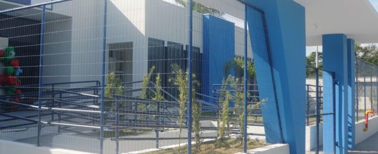 Prefeitura de Caraguatatuba define ações de segurança em escolas e cria botão SOS Escola