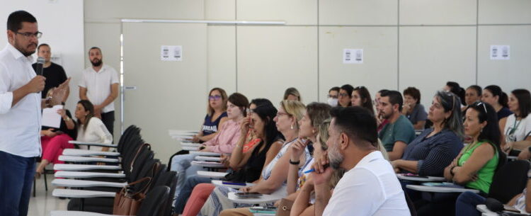 Gestores de escolas particulares, ETEC e IF passam por treinamento sobre o botão SOS Escola