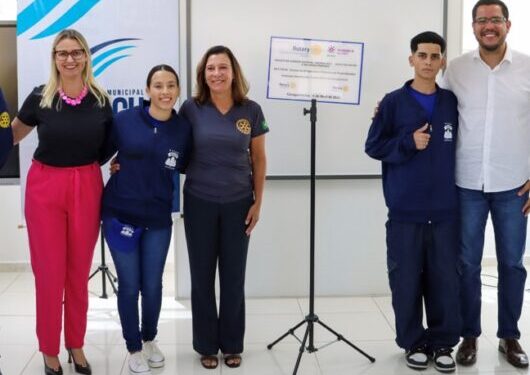 Guarda Mirim de Caraguatatuba recebe doação de agasalhos do Rotary Club Poiares