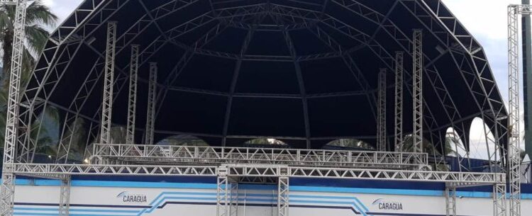 Palco da Praça da Cultura de Caraguatatuba ganha novo layout