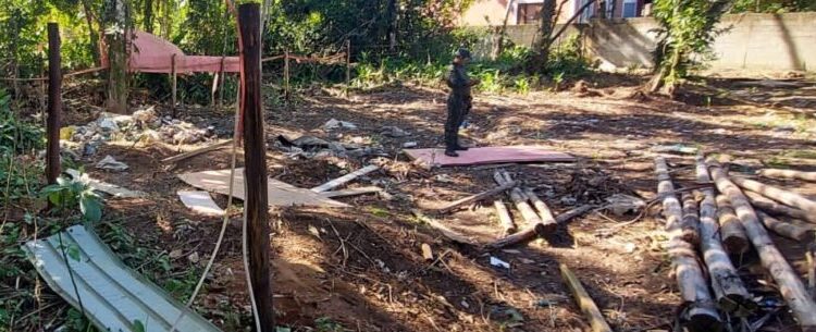 Prefeitura de Caraguatatuba fecha o cerco contra obras irregulares e desmatamento no Massaguaçu