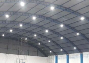 Prefeitura de Caraguatatuba implanta nova iluminação em 11 ginásios esportivos