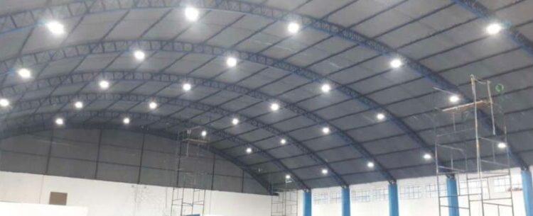 Prefeitura de Caraguatatuba implanta nova iluminação em 11 ginásios esportivos