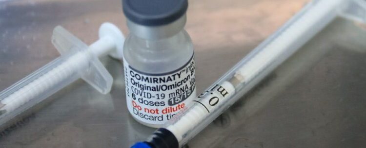 Caraguatatuba inicia vacinação da bivalente contra Covid-19 para maiores de 18 anos