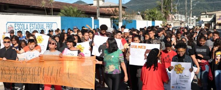 Prefeitura conscientiza sobre o Dia Nacional de Combate ao Abuso e à Exploração Sexual de Crianças e Adolescentes