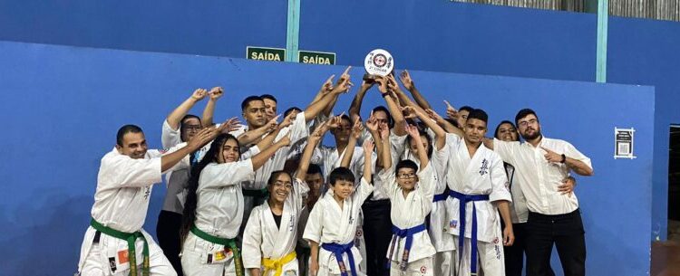 Caraguatatuba é vice-campeã no 15º Campeonato Paulista de Karatê Kyokushinkaikan