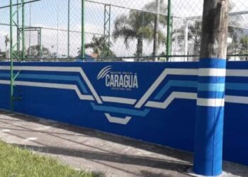 Prefeitura de Caraguatatuba executa pintura do Espaço de Lazer do Ipiranga