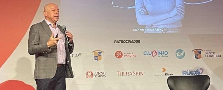 Referenciadas da Sedesc de Caraguatatuba participam do 9º Seminário Internacional de Mães