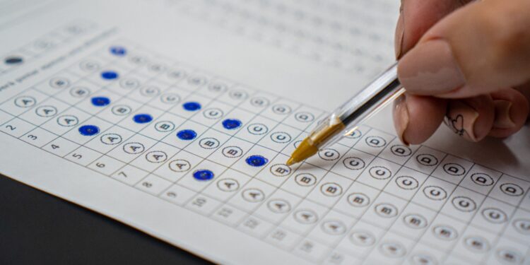 Prefeitura de Bertioga anuncia processo seletivo com mais de 70 vagas