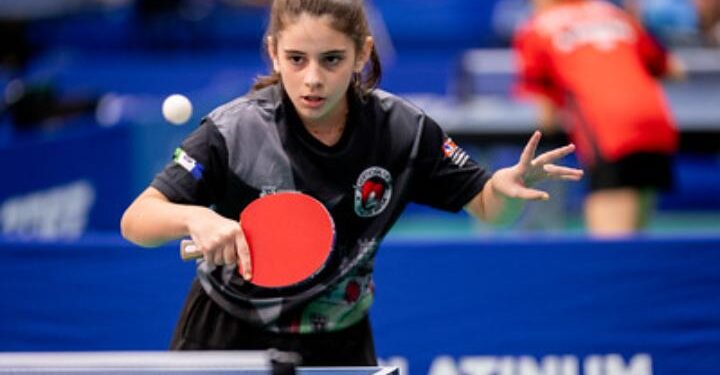 Multicampeã de tênis de mesa  leva Bertioga ao pódio