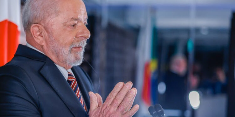 Governo se mobiliza e aciona autoridades espanholas diante de racismo contra Vini Jr.