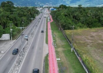 Prefeitura de Caraguatatuba executa sinalização horizontal da nova ciclovia