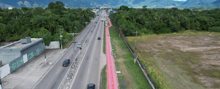 Prefeitura de Caraguatatuba executa sinalização horizontal da nova ciclovia