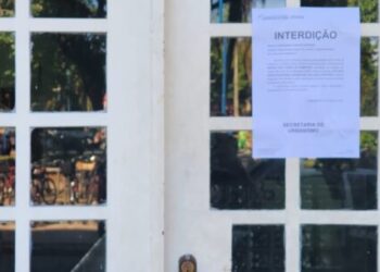 Prefeitura de Caraguatatuba interdita prédio na região central por falta de AVCB
