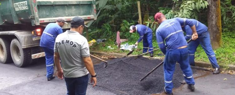 Prefeitura realiza manutenção de vias em 22 bairros com Operação Tapa Buracos