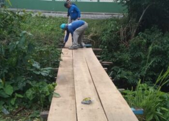 Prefeitura constrói passarela sobre rio Guaxinduba, Martim de Sá
