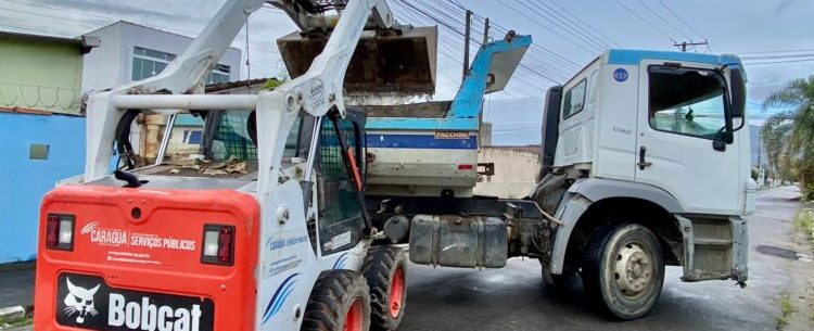 Travessão recebe serviços de limpeza com a operação Bairro a Bairro