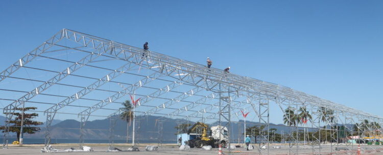 Prefeitura inicia instalação de nova tenda da Praça da Cultura para realização de eventos