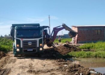 Prefeitura de Caraguatatuba impede invasão de área pública na Região Sul