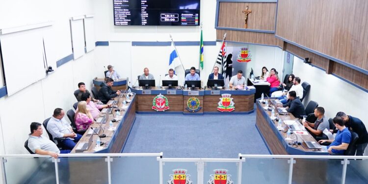 Câmara de Caraguatatuba aprova mais de 400 proposituras no primeiro semestre de 2023