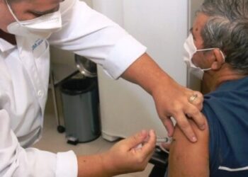 Atendimento nas Unidades de Pronto Atendimento cresce 20% e Prefeitura reforça vacinação contra gripe e Covid-19