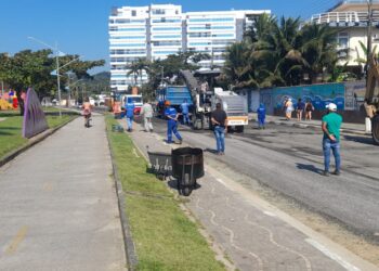 Revitalização da Tomé de Souza avança com recomposição das pedras poliédricas e fresagem