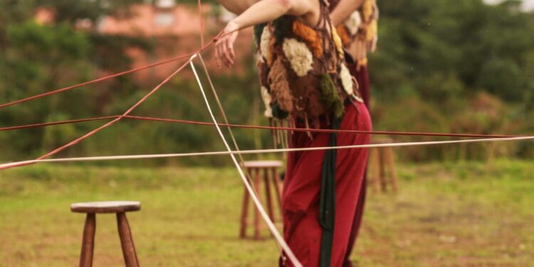 Bailarinos da Fundacc trazem premiações nos festivais de dança na região e realizam imersão nas Oficinas Oswald de Andrade