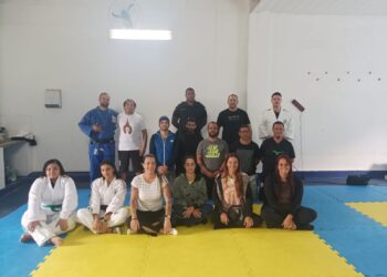 Professores da Rede Municipal realizam capacitação em lutas tradicionais