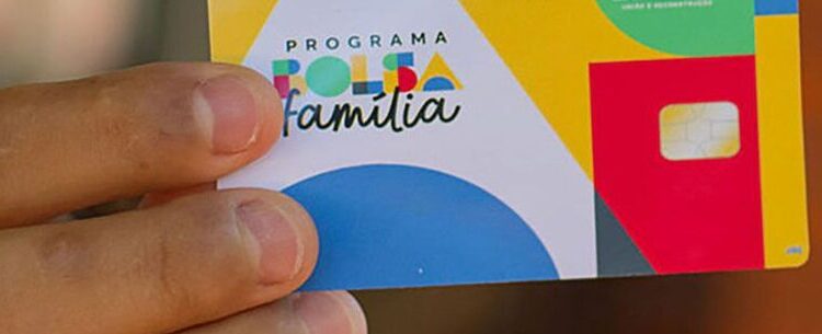 Programa Bolsa Família retorna com novas regras