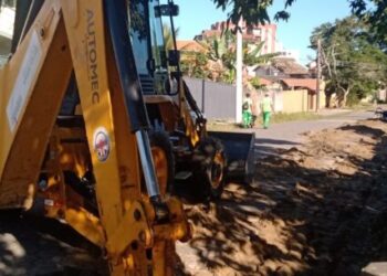 Martim de Sá, em Caraguatatuba, recebe serviços para melhorar drenagem das ruas