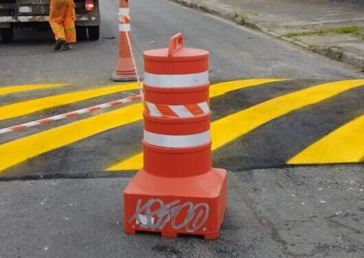 Prefeitura de Caraguatatuba implanta lombadas em avenidas do Pontal Santamarina