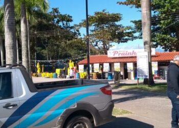 Prefeitura notifica quiosques para manterem espaços limpos