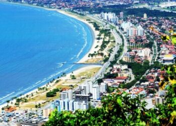 Governador de São Paulo assina ordem de serviço para R$ 64,2 milhões em obras de esgoto em Caraguatatuba