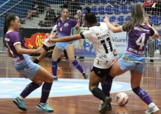 Campeonato Feminino de Futsal agita Caraguatatuba neste sábado