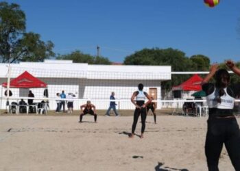 65° Jogos Regionais: Equipe feminina de Caraguatatuba conquista ouro no vôlei de Praia