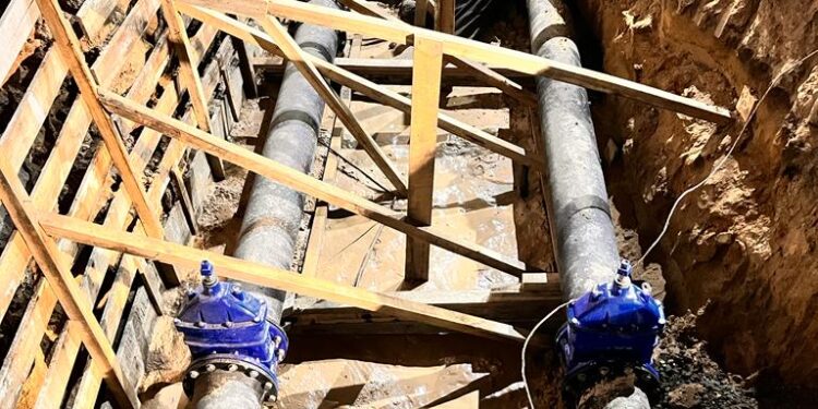 *Sabesp conclui remanejamento de rede para ampliação da Nova Tamoios* 