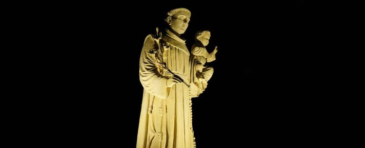 Caraguá Luz define horários de iluminação da nova imagem de Santo Antônio