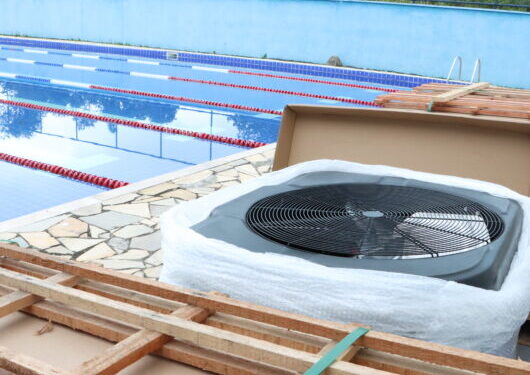 Prefeitura de Caraguatatuba adquire novos aquecedores para piscina da escola do Jetuba