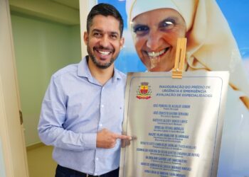 Tato Aguilar anuncia conquista de R$ 250 mil para Casa de Saúde Stella Maris em dia de inauguração de nova ala de emergência