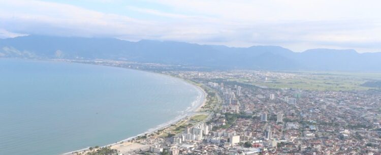 Caraguatatuba recebe reunião da AGEMVALE com participação de prefeitos