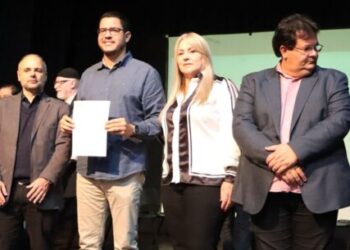 Prefeitura assina convênio para encaminhamento de jovens ao mercado de trabalho após término de medidas socioeducativas