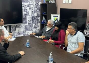 Prefeitura de Caraguatatuba e Associação do Recanto Verde Mar discutem melhoria para o bairro
