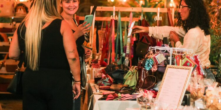 *Casa Mundo recebe neste sábado (12/08) a 9ª edição do ‘Coletivo em Movimento’ que une Feira de Artesanato, Acessórios, Decoração, Moda, Forró e incentiva o Empreendedorismo Feminino* 