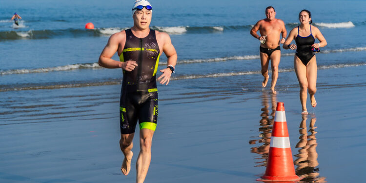 Bertioga recebe a quarta etapa do circuito Performance Run Aquathlon & Travessia 2023