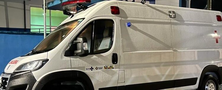 Prefeitura de Caraguatatuba é contemplada com ambulância para SAMU e ônibus escolar