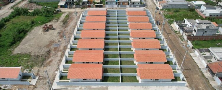 Prefeitura realiza neste sábado entrega de casas populares no Balneário Golfinhos