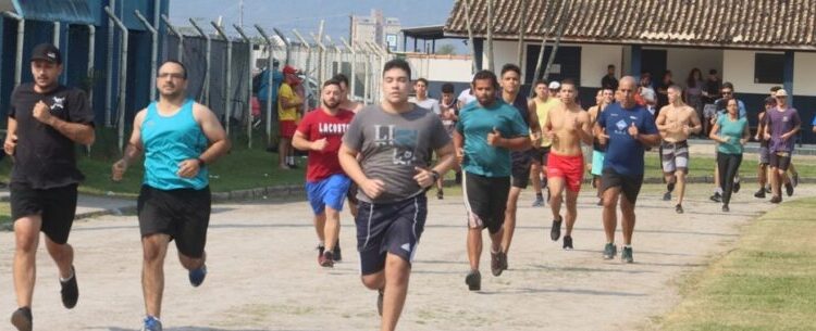 Prefeitura de Caraguatatuba abre inscrições para 24 vagas de guarda-vidas temporários