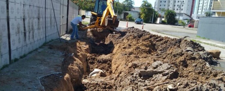 Prefeitura melhora sistema de drenagem na rua Timbiras, da Martim de Sá