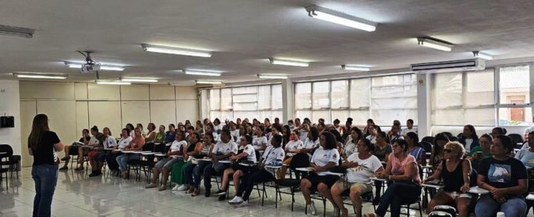 Prefeitura alinha estratégias com Agentes Comunitários de Saúde para aumentar cobertura vacinal da população