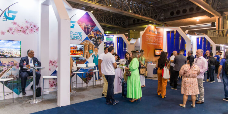 Destinos turísticos e setor náutico de Bertioga são expostos em renomadas feiras em São Paulo e Rio de Janeiro 